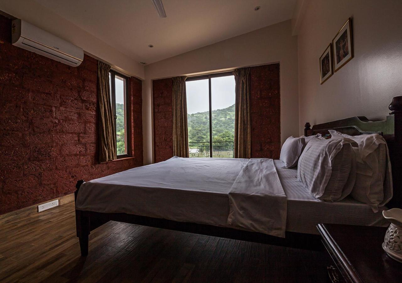 Stayvista'S Shivom Villa 5 - A Serene Escape With Views Of The Valley And Lake Lonavala Εξωτερικό φωτογραφία